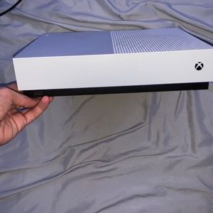 Xbox 1 s